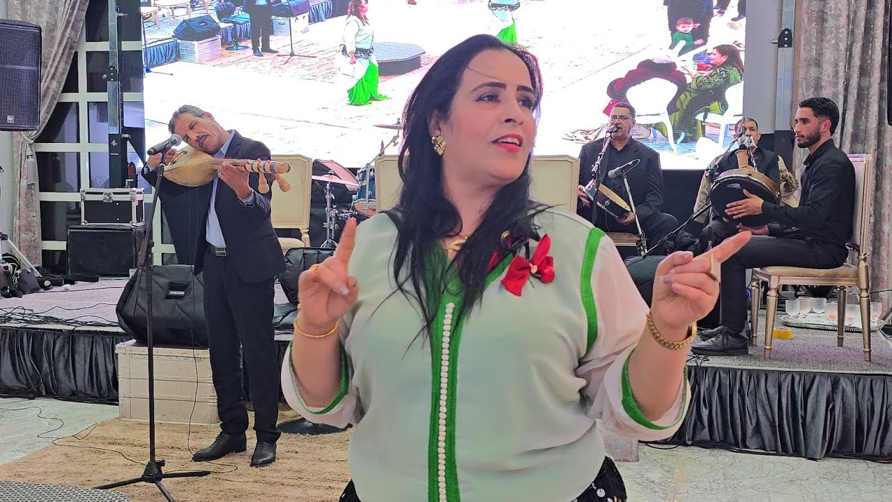 عرس داز واعر بمدينة الرباط مع مالك ألات الوتار محمد المحفوضي 