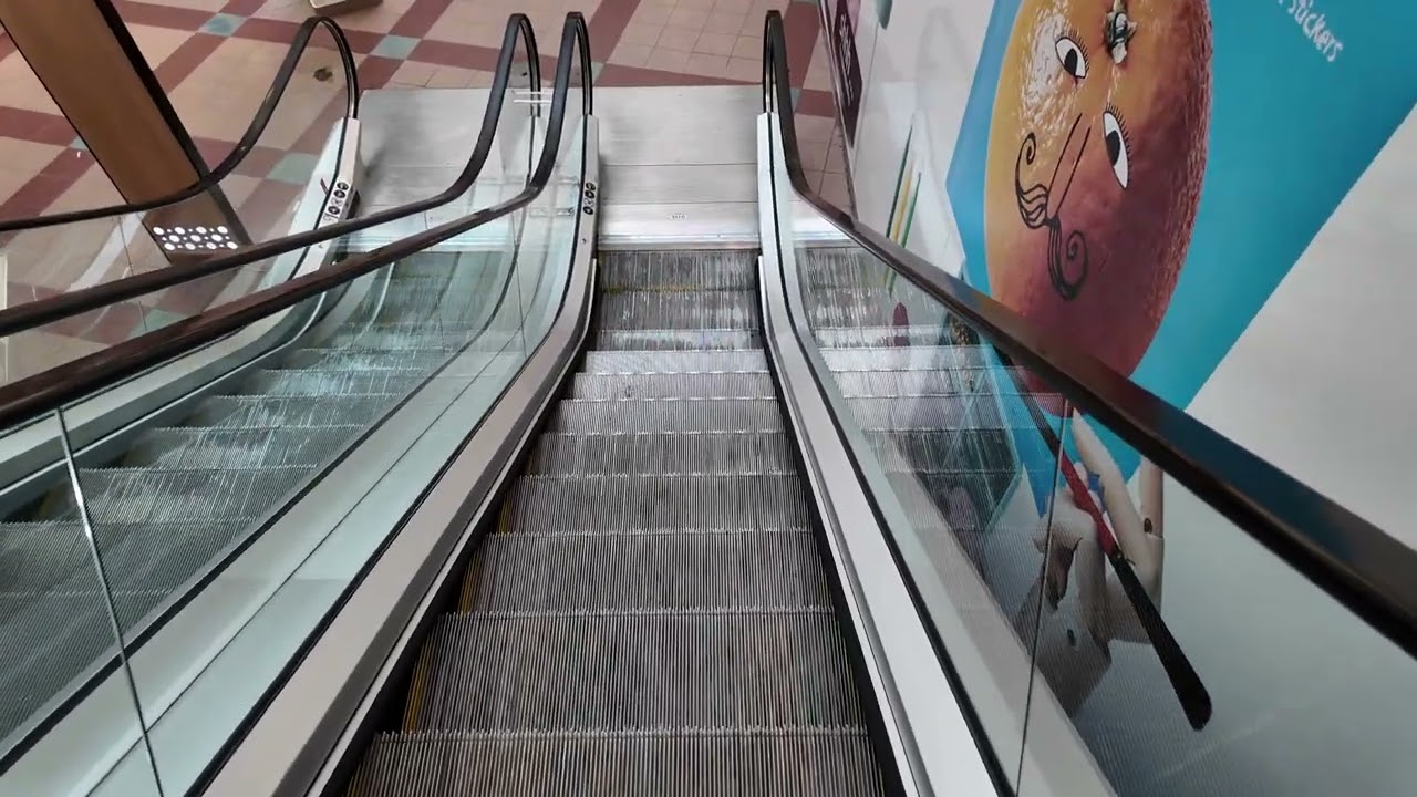 Sweden, Stockholm, Farsta Centrum Shopping Mall, 1X escalator - going down