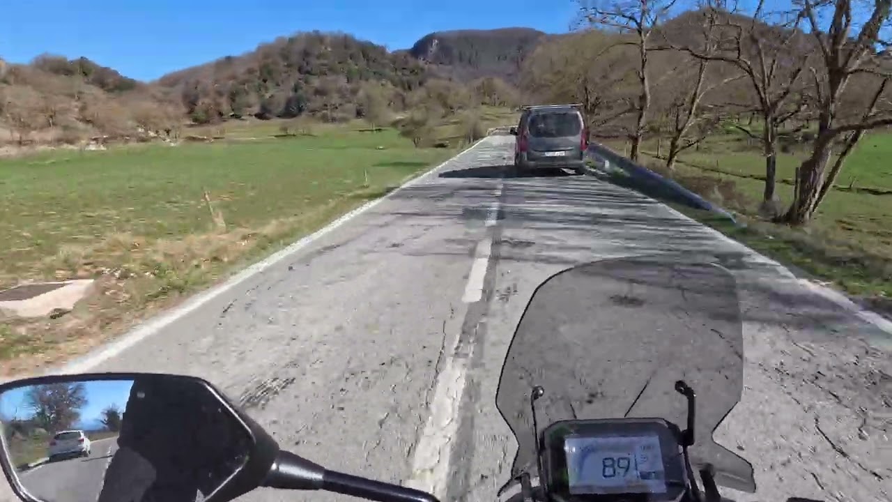 Honda CB750 Hornet, Kawasaki Z900, C-153, L'esquirol a Rupit