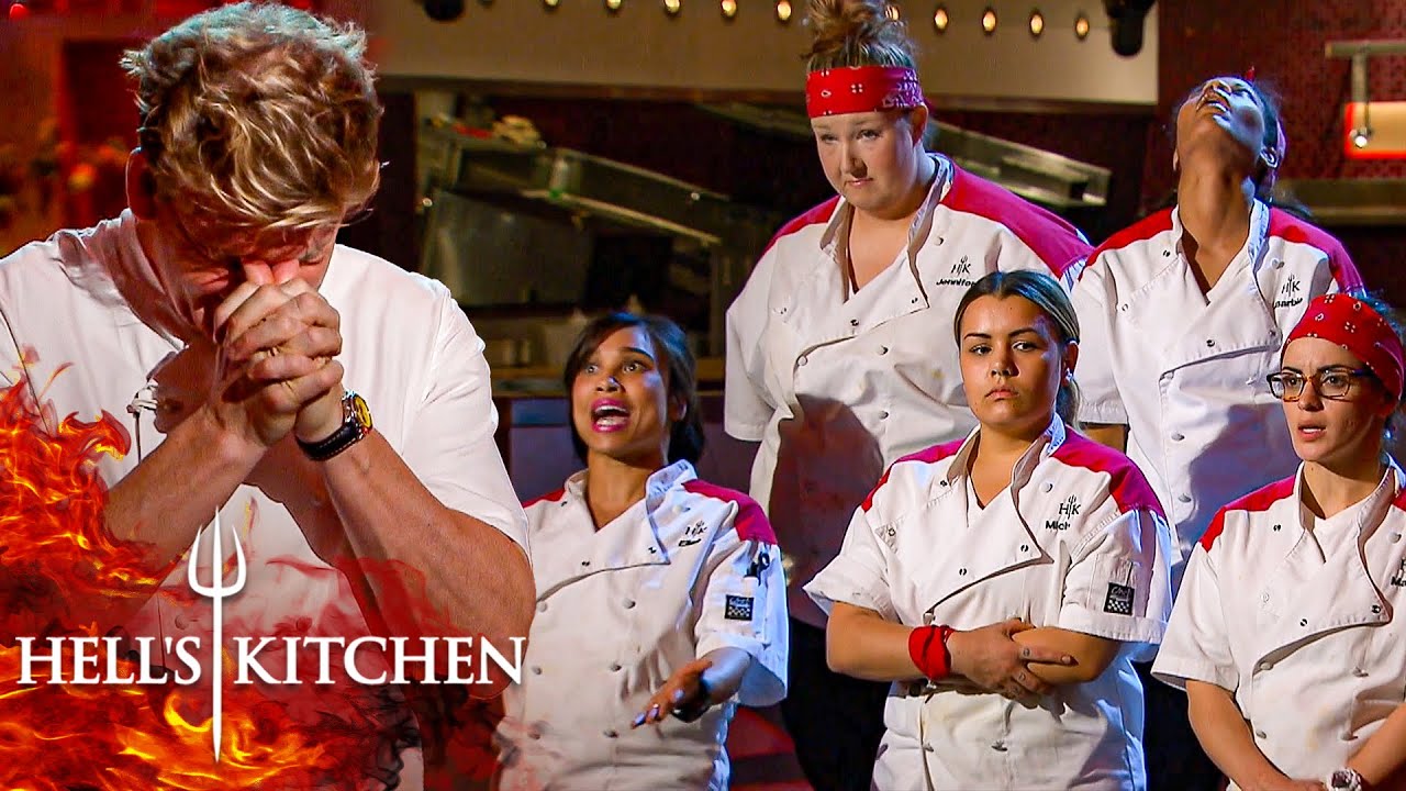 Not Even Chef Ramsay Can Interrupt The &ldquo;Ratchet Reds&rdquo; | Hell's Kitchen