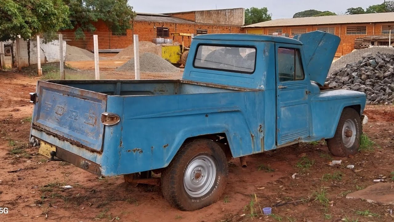 PICAPE WILYS ANO 1966 A VENDA AGORA POR 25 MIL