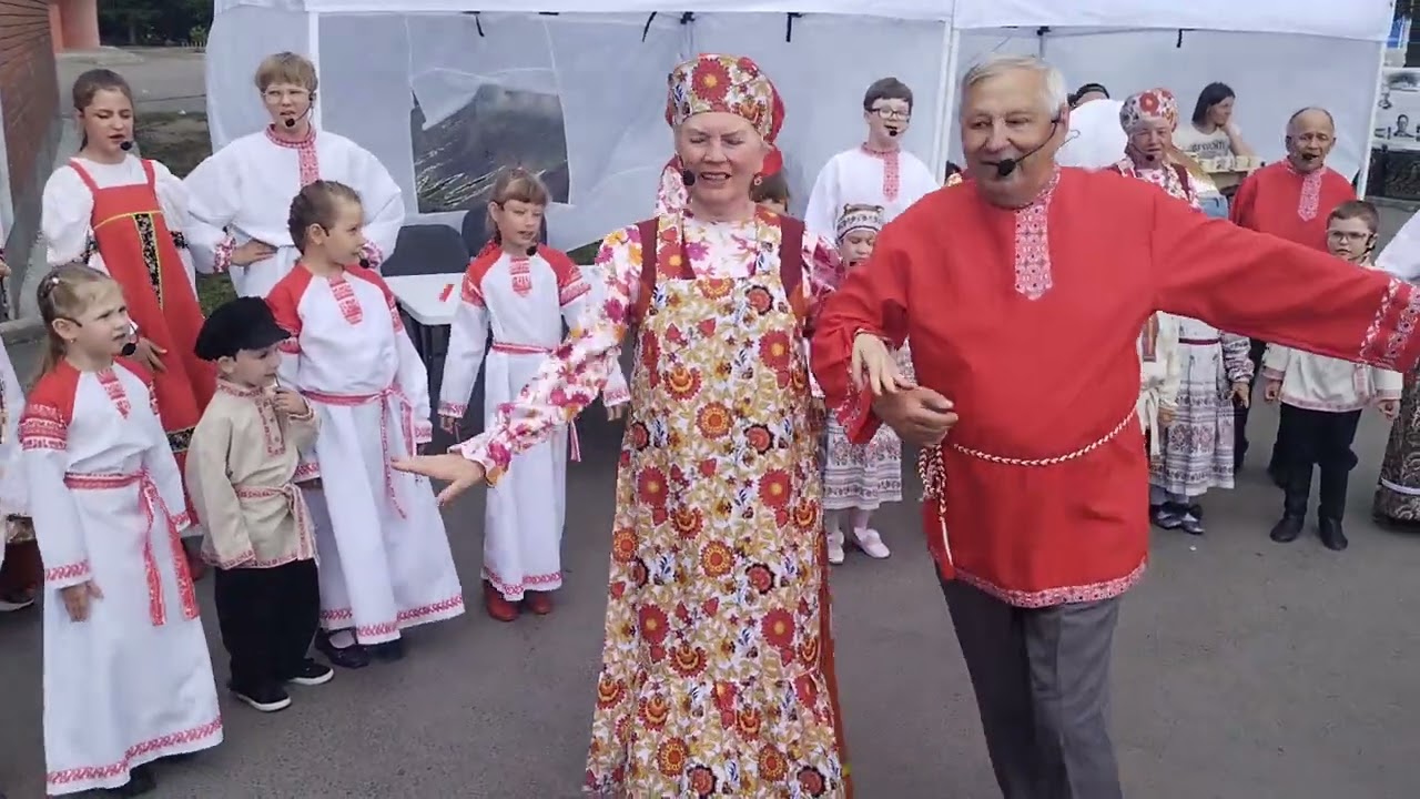 Русский народный ансамбль.