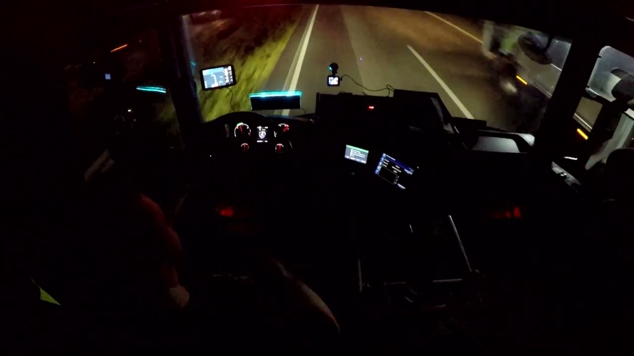 Night Truck Driving | Scania P250