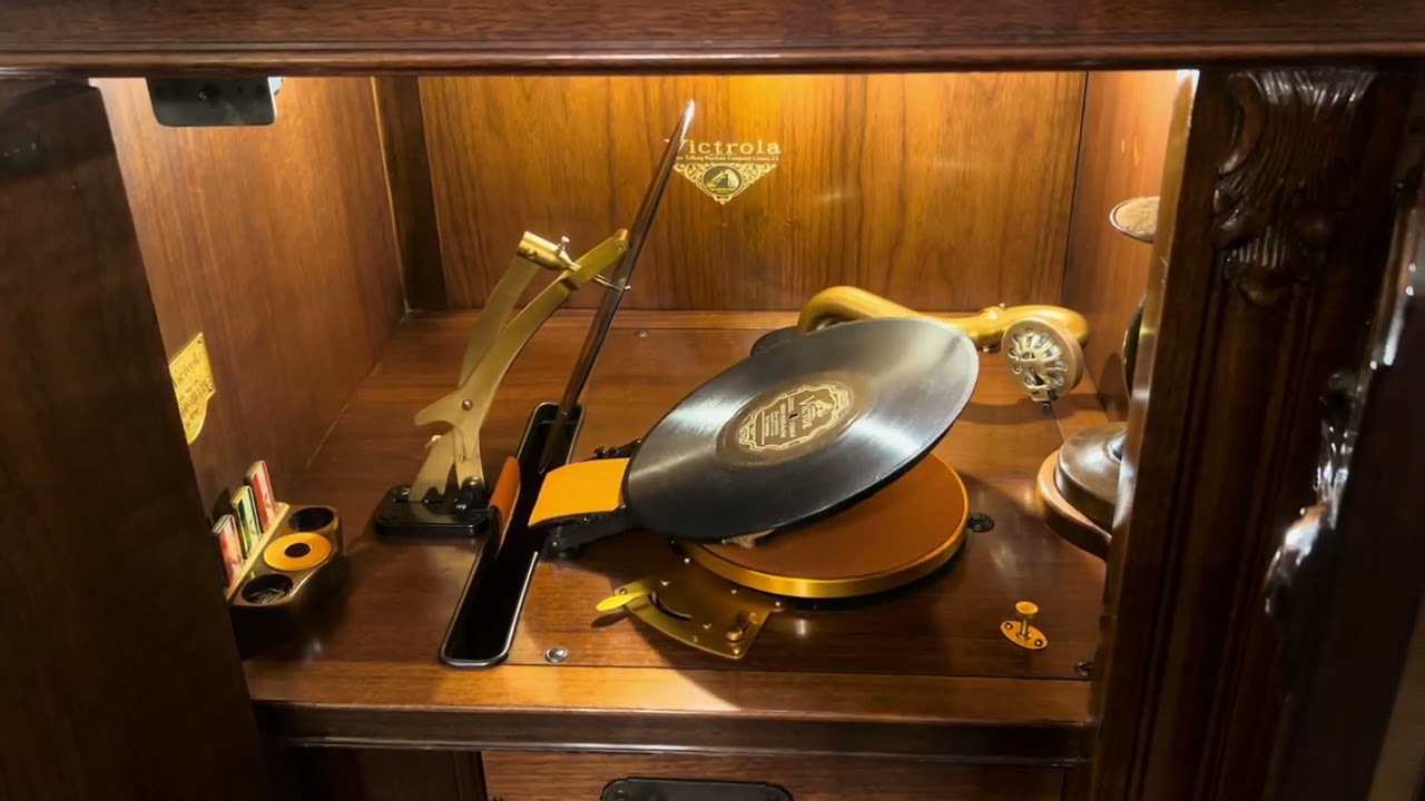 1927 Victor 10-50X Orthophonic Victrola, Victor Talking Machine Co. Automatic Record Changer