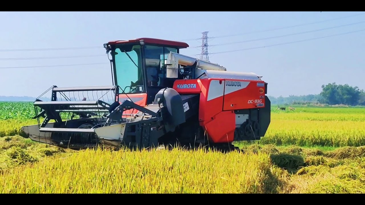 Rice Harvester Machine, Kubota DC-93G Cabin, japanese & Thailand Machine