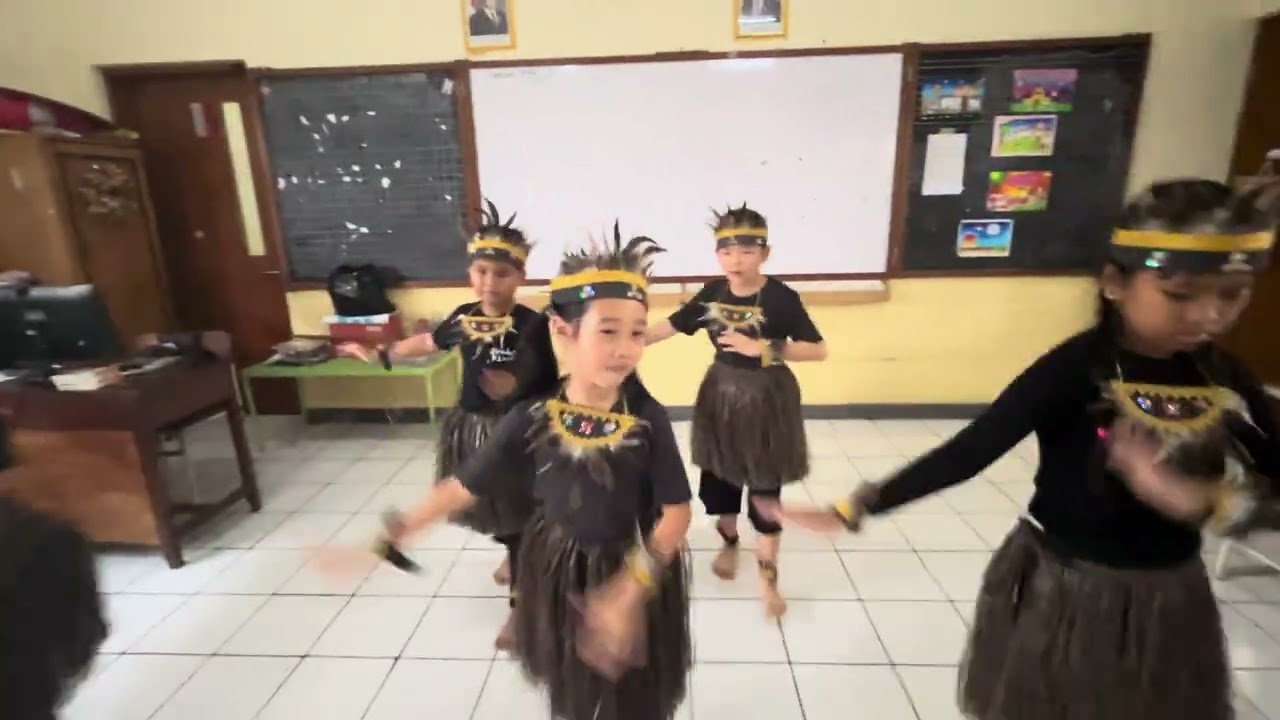 Tari Sajojo (Papua)