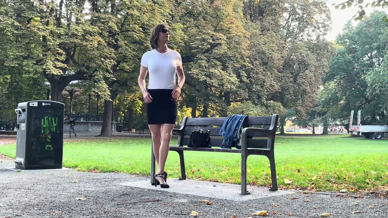 Black and White (Transvestite / Crossdresser)