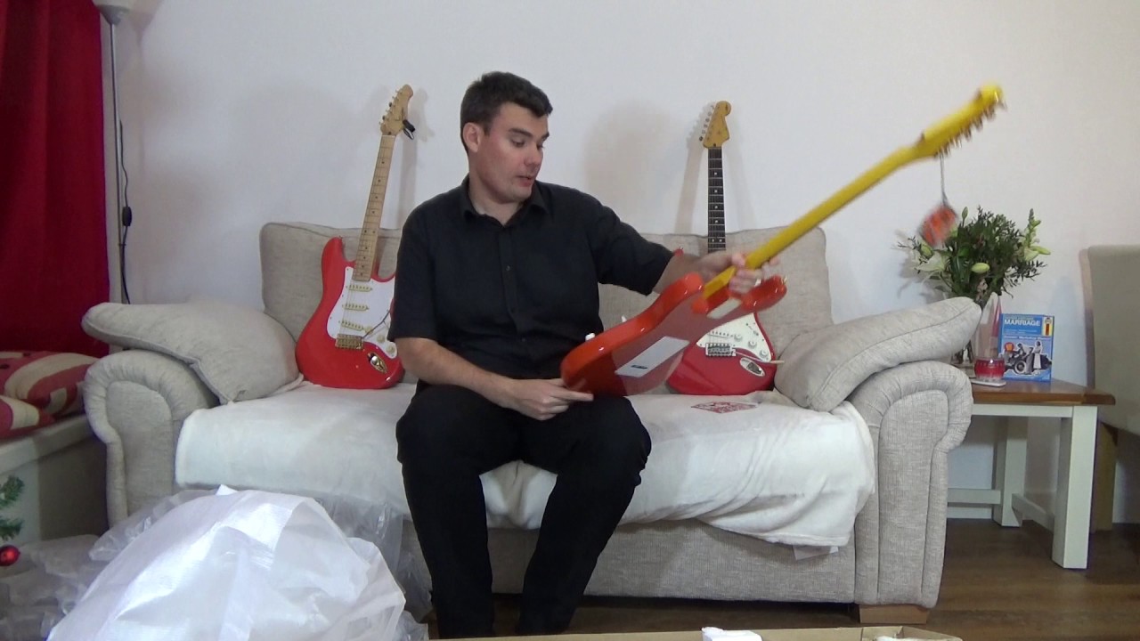 Harley Benton ST59 Fiesta Red Tribute Unboxing