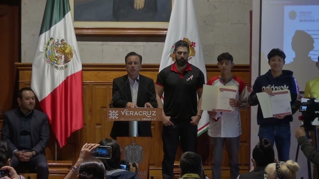 Anuncia Gobernador contratación de jóvenes para 