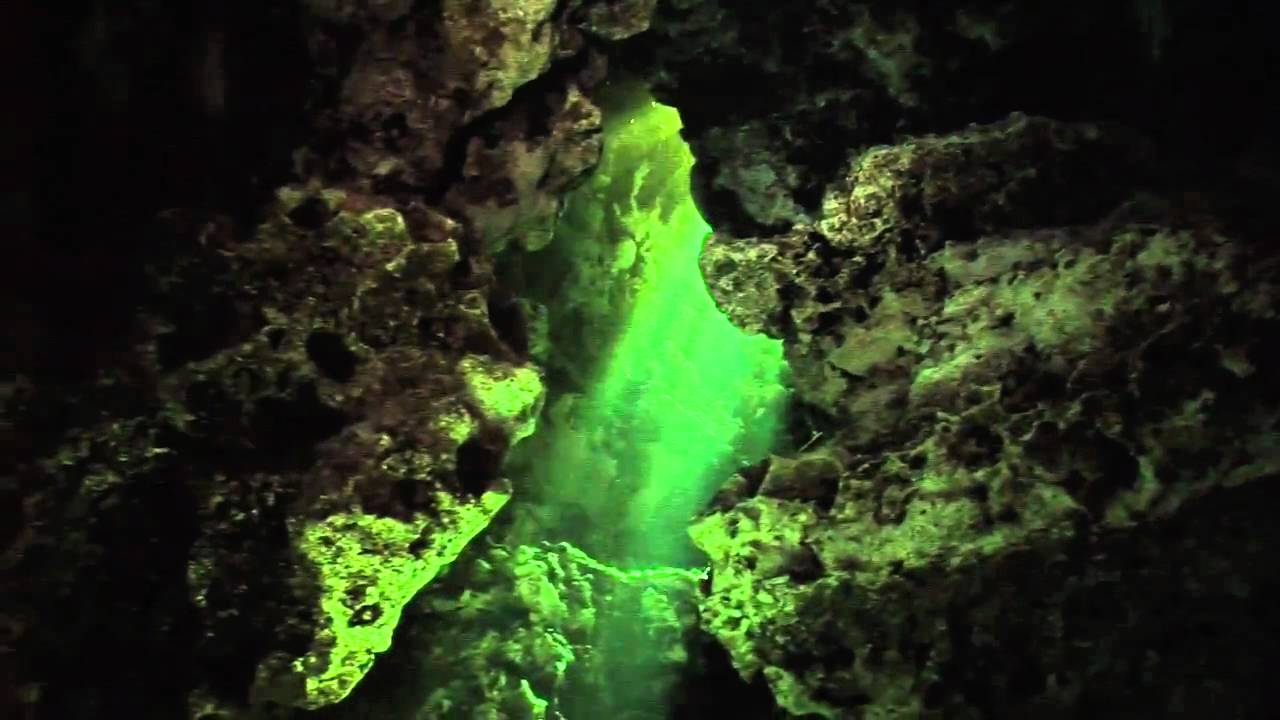 Cave Diver Jill Heinerth dives Ginnie Springs with Sentinel Rebreather