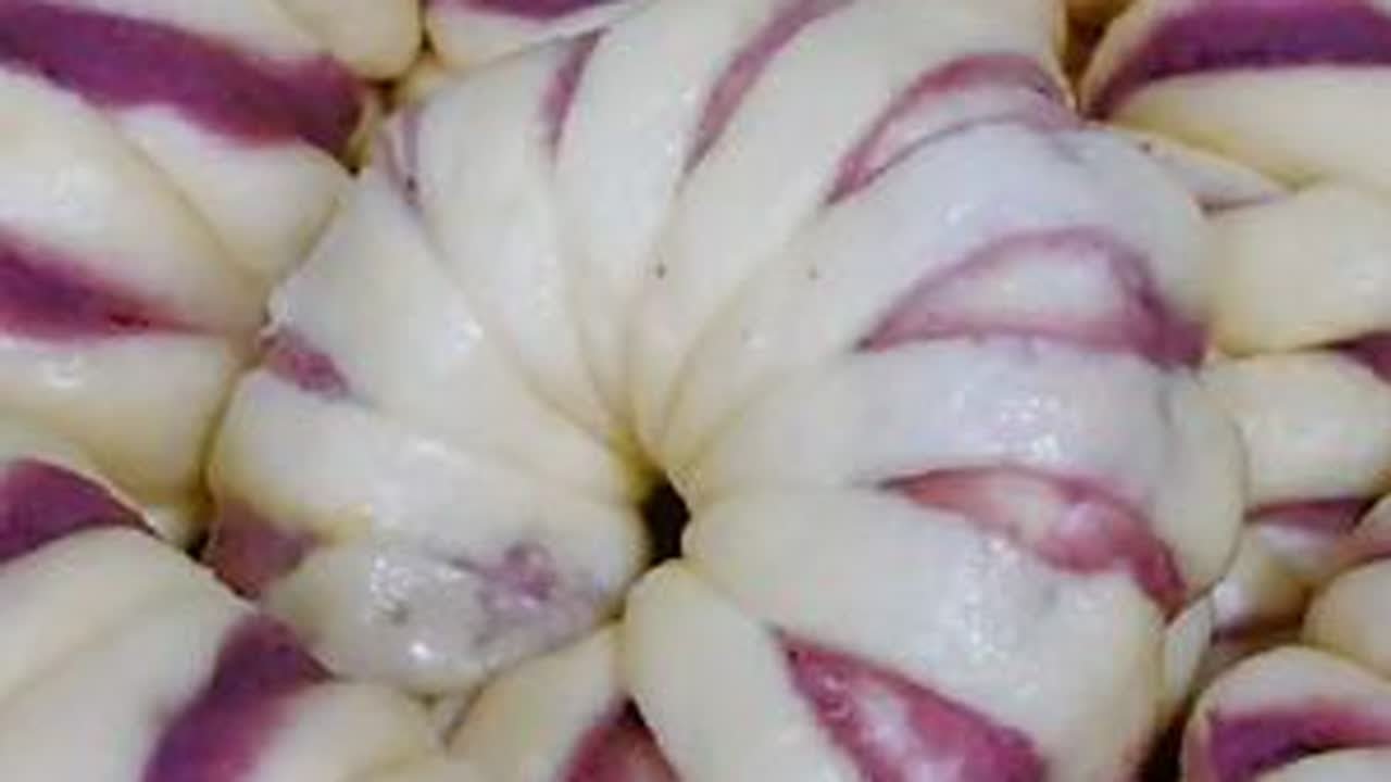 花卷这样做好看又好吃！我家大人孩子都喜欢！看看您喜欢吗？#面食#花样花卷#花青素