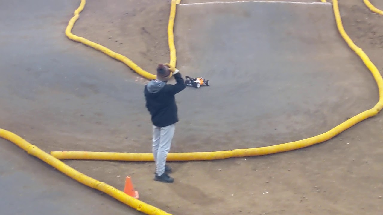 Jared Wiggins @ MNRC Round 4 - Nitro Buggy A Main