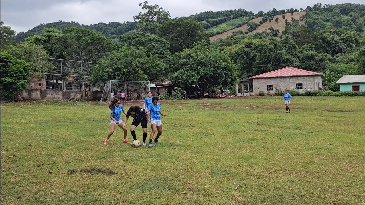 Se yego el día de la famosa revancha san Antonio VS el refugio peleando por entrar a la final 😍