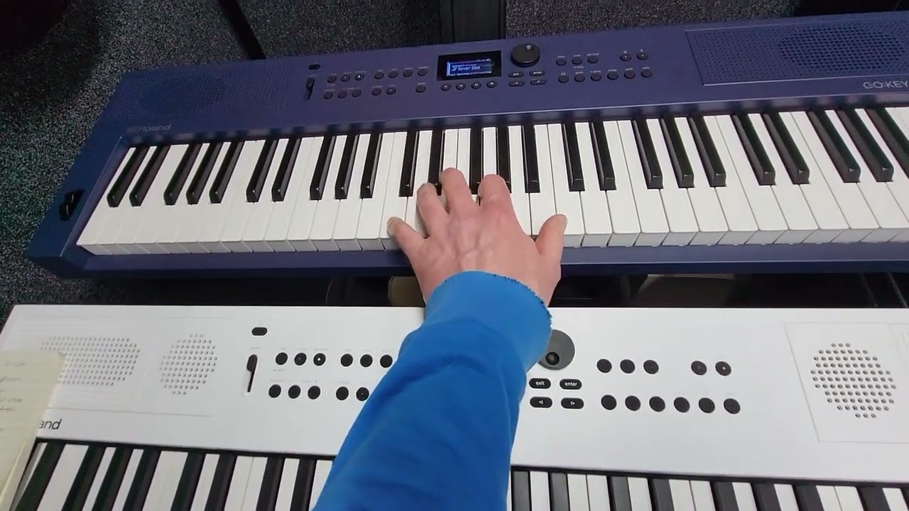 Roland GO:KEYS 3 vs GO:KEYS 5 sound comparison.