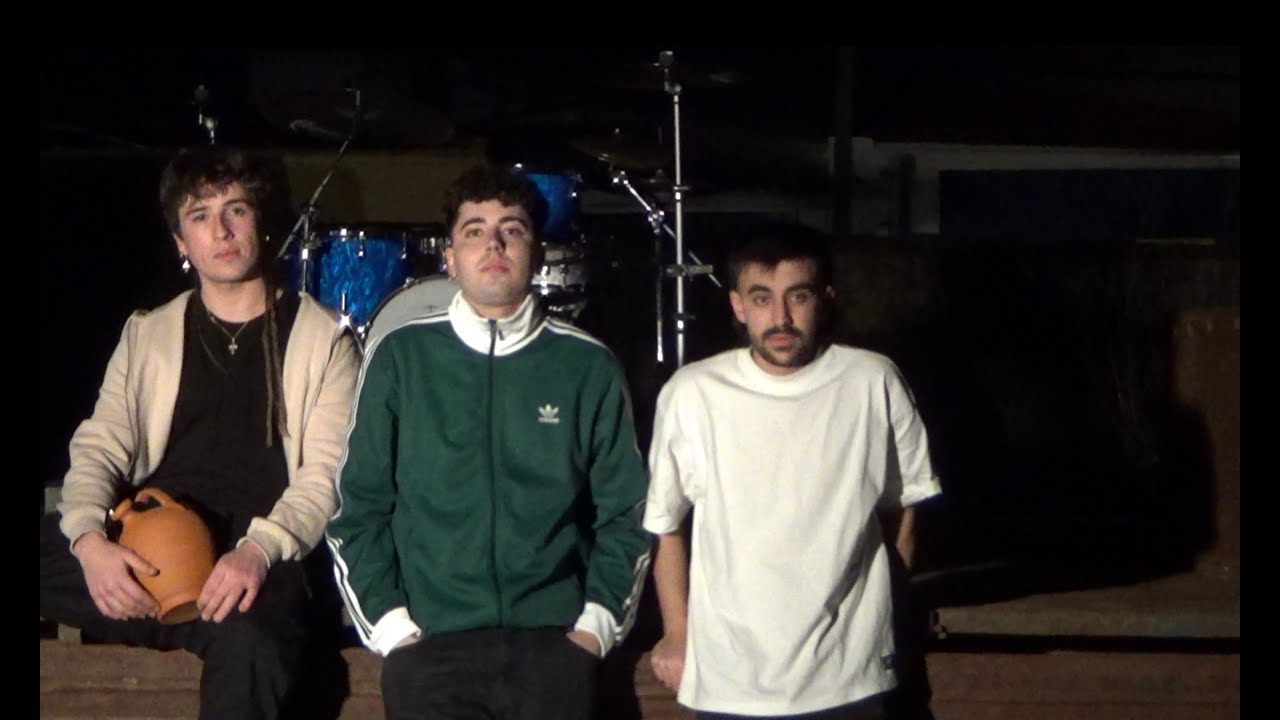 Sanguijuelas del Guadiana - Puñales de Plata (Videoclip Oficial) La noche