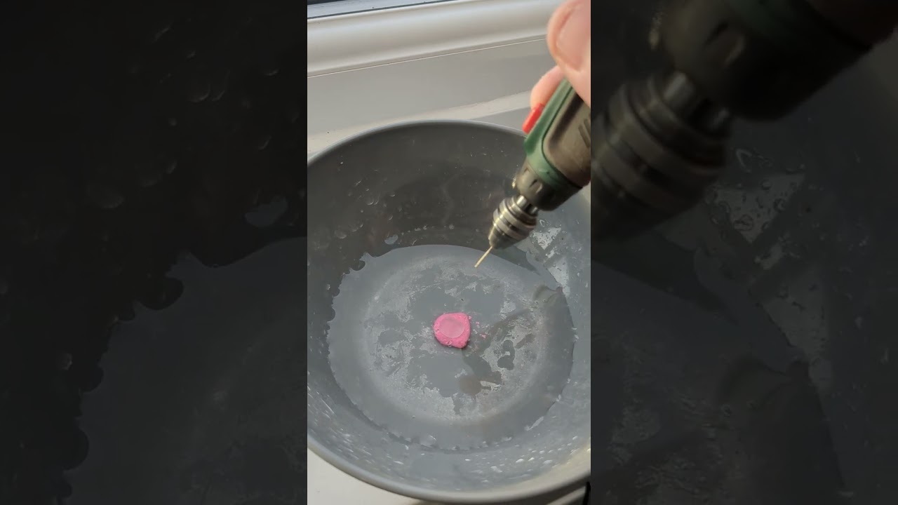 HOW TO DRILL SEA GLASS..Drilling Seaham seaglass + making a bracelet. Drill quickly +  effectively. 