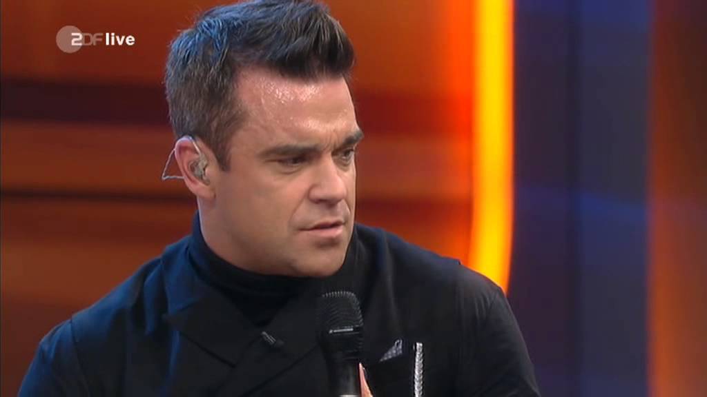 Robbie Williams - Candy & Interview about his family (100% LIVE @ 