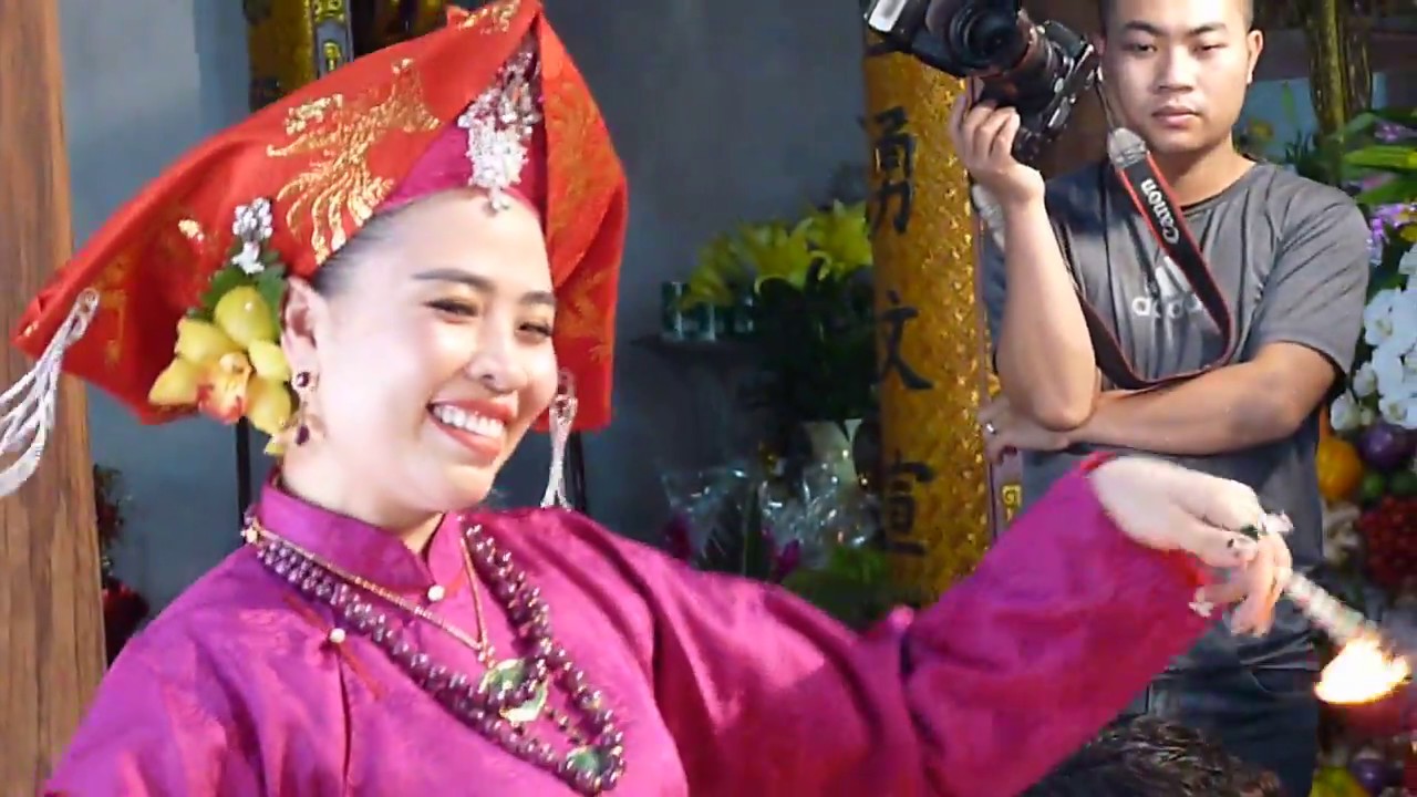 Len Dong ceremony in Mau Son temple, Sapa (Vietnam)