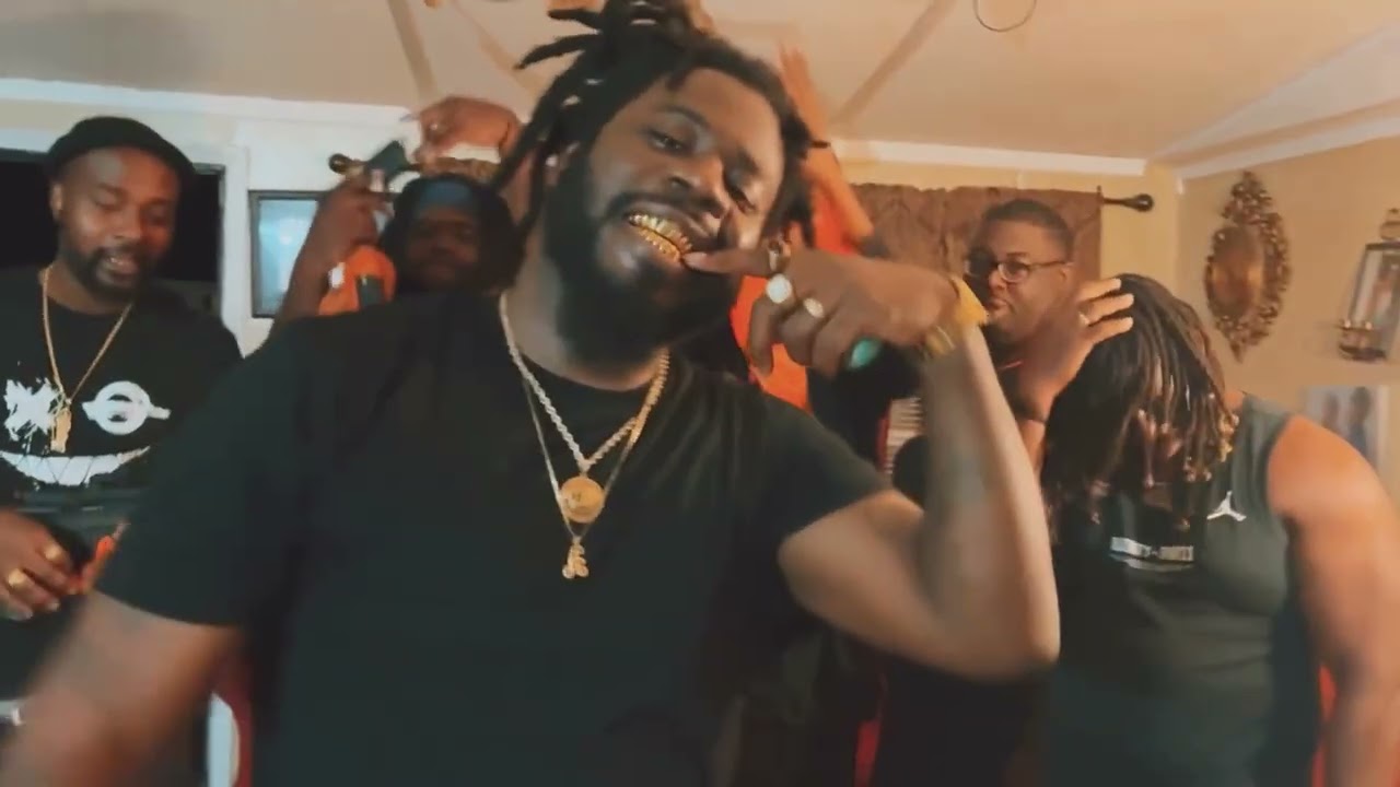 Whaa Whaa Gee I’ll beat yo azz sexy redd if u want it freestyle music video 