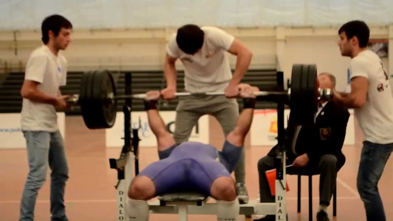 540 lb Raw Bench @ 218 - Gregory Slipchenko (245@99 KGS)