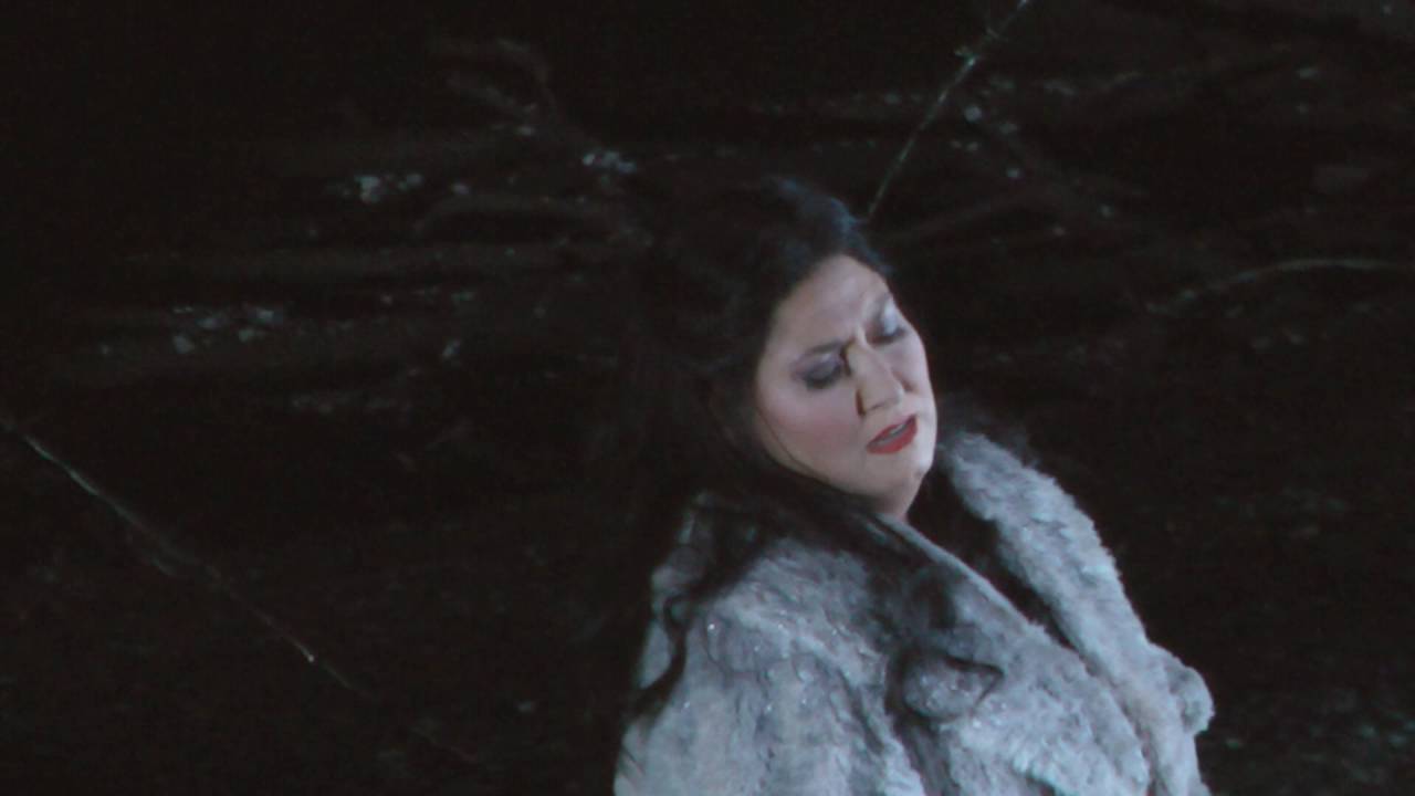 ANNA PIROZZI - Covent Garden debut in IL TROVATORE (2016)
