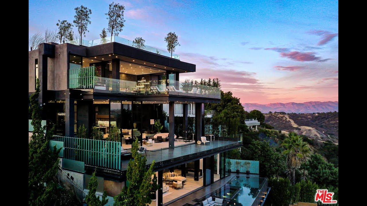 2304 Donella Cir, Los Angeles, CA 90077