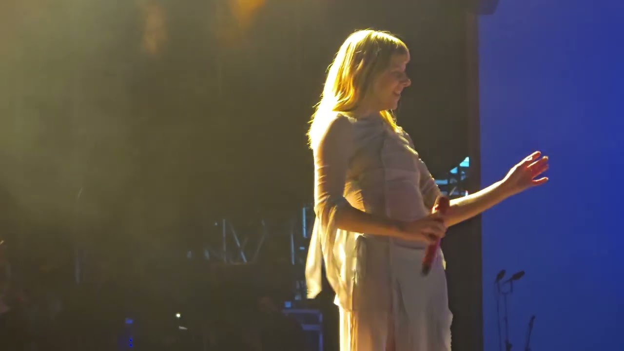 AURORA - Taco Barato 🌮 (Corona Capital 2025 | CDMX)