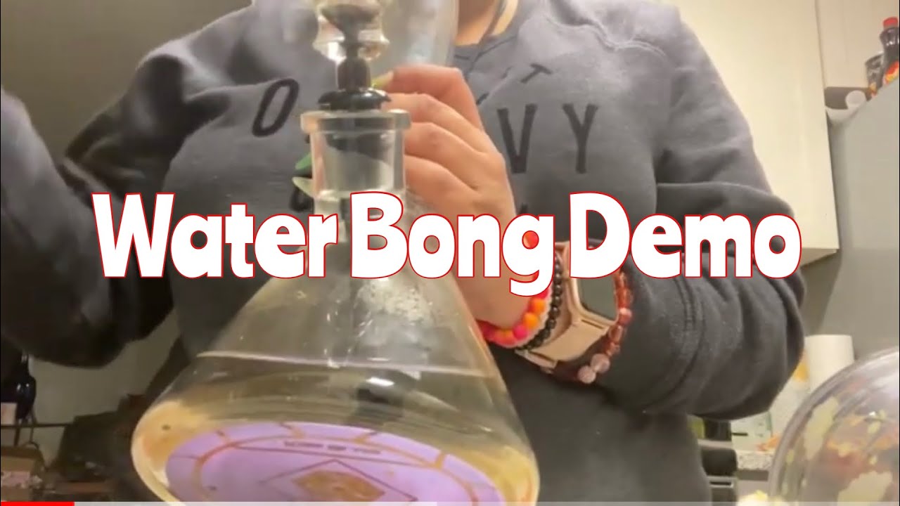 #kingGlass #waterbong #smoking demo #BlueDream #strain #420 #bbw#smoking 1.5 foot #glassbong