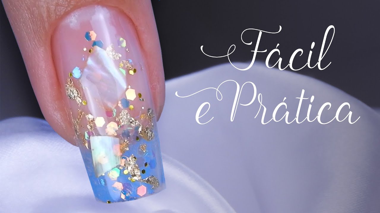 Unha Encapsulada Com Glitter, Madre Pérola e Folha de Ouro