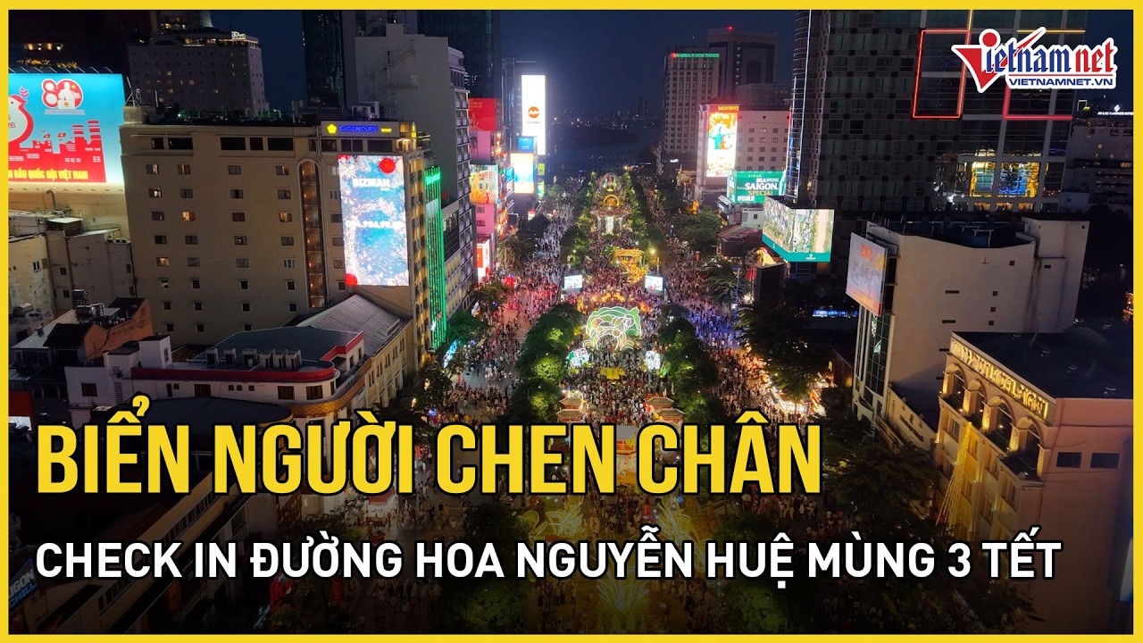 Biển người chen chân check-in đường hoa Nguyễn Huệ dịp Tết Nguyên Đán | Báo VietNamNet