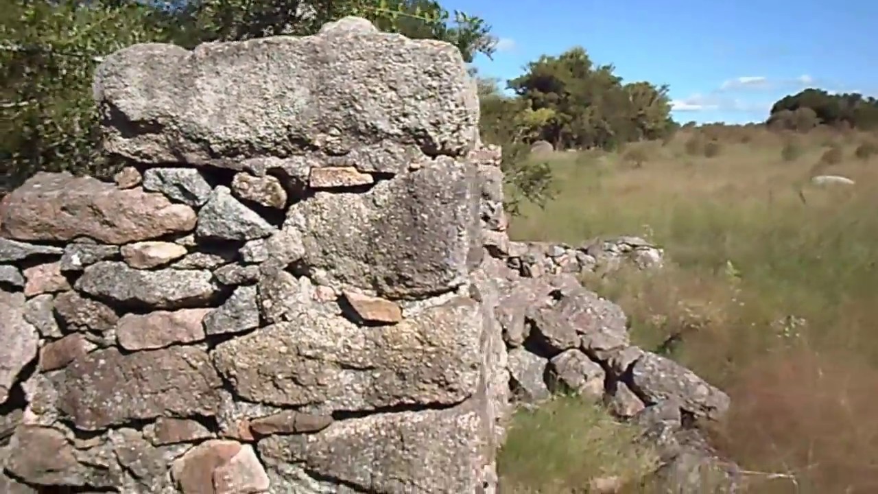 TAPERA. CONSTRUCCI&Oacute;N EN PIEDRA, SIN CEMENTO. FLORIDA-URUGUAY. La Macana 