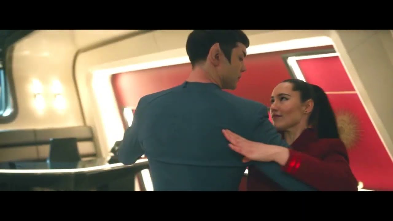 Spock // La'an ~ (Broken)