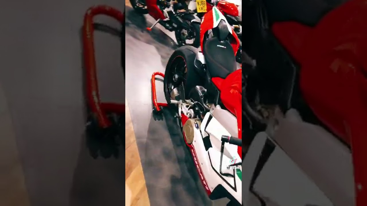 Can&rsquo;t resist a Ducati Dealership 😍