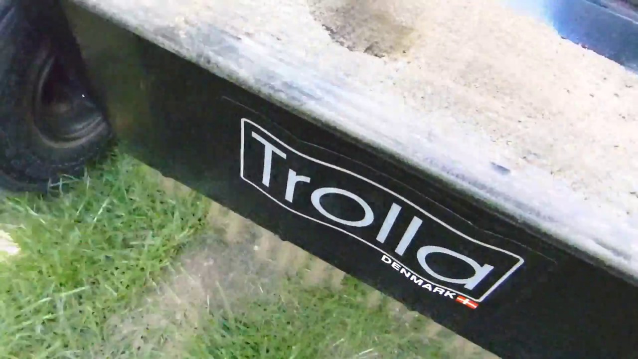 Traumrasen mit optimaler D&uuml;ngeverteilung mit dem Trolla Streuwagen und nat&uuml;rlichen D&uuml;nger