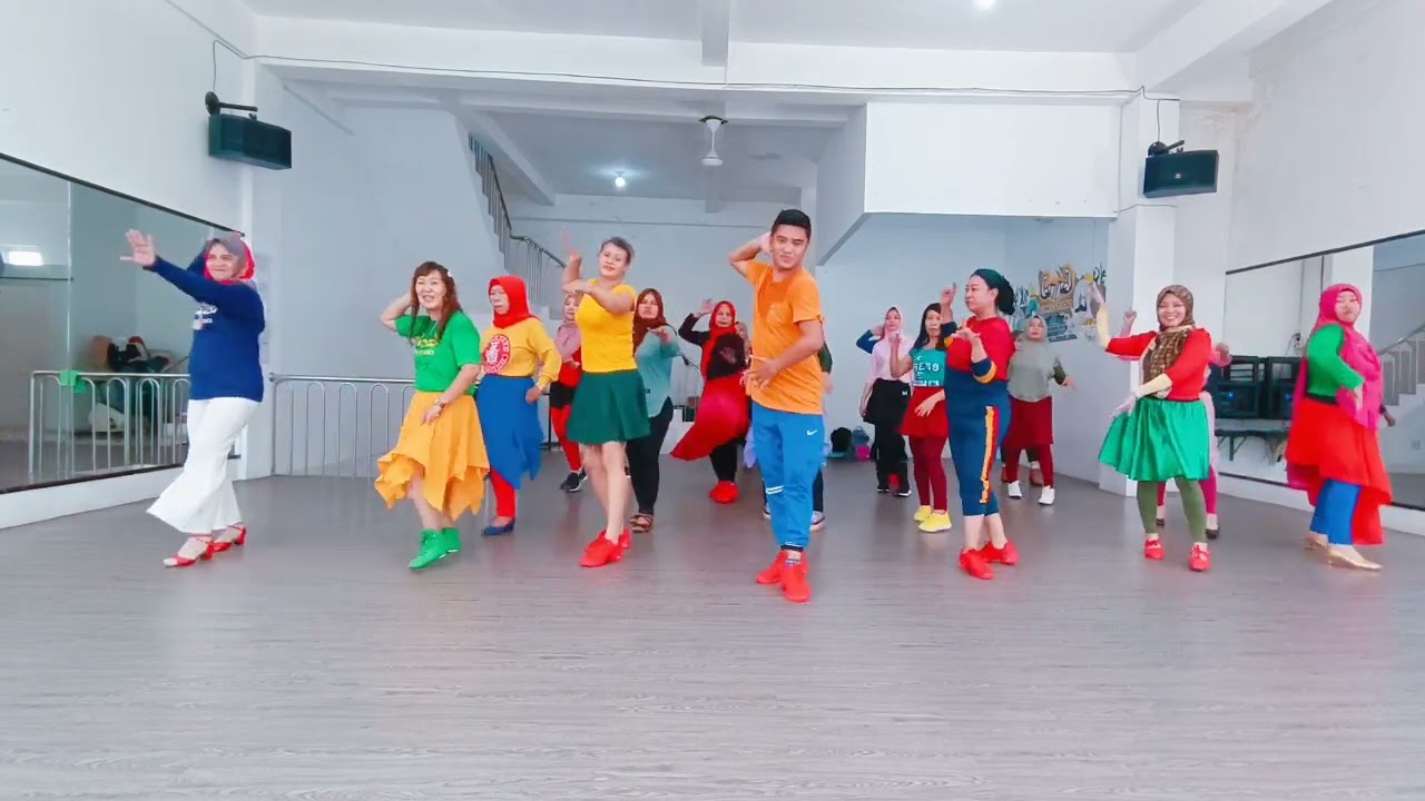 Papaya Line Dance / Choreo by Jun Andrizal (INA) / Demo by 7 Gym & Studio Palembang