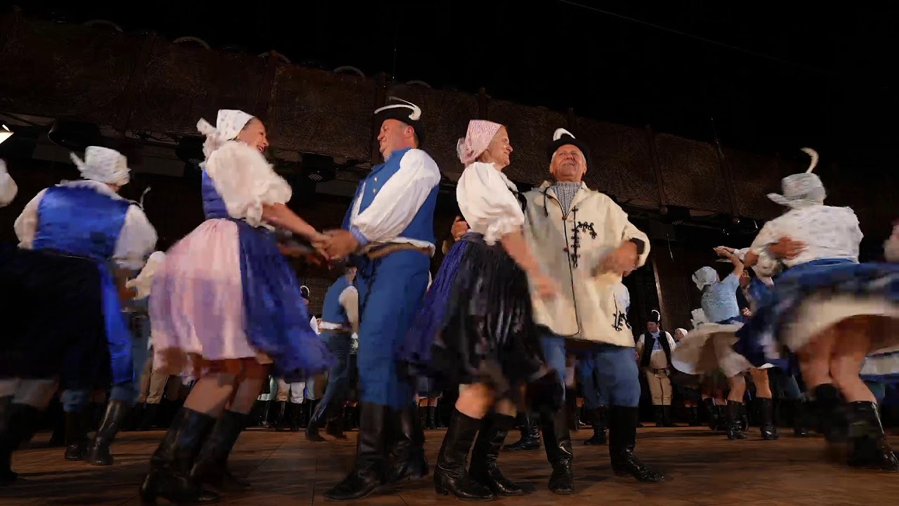 ŽIVOTOM AKO ROKOM TANEČNÝM KROKOM | program folklórnych kolektívov z myjavskej oblasti