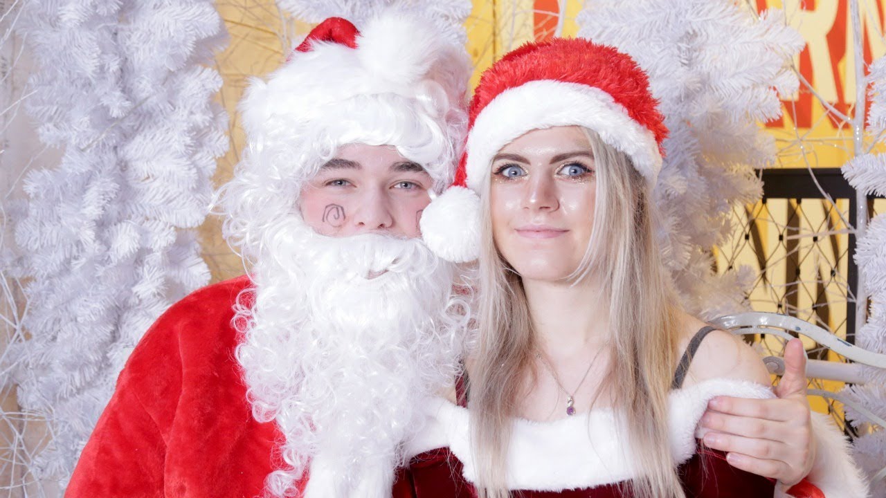DRESSING BOYFRIEND AS SANTA