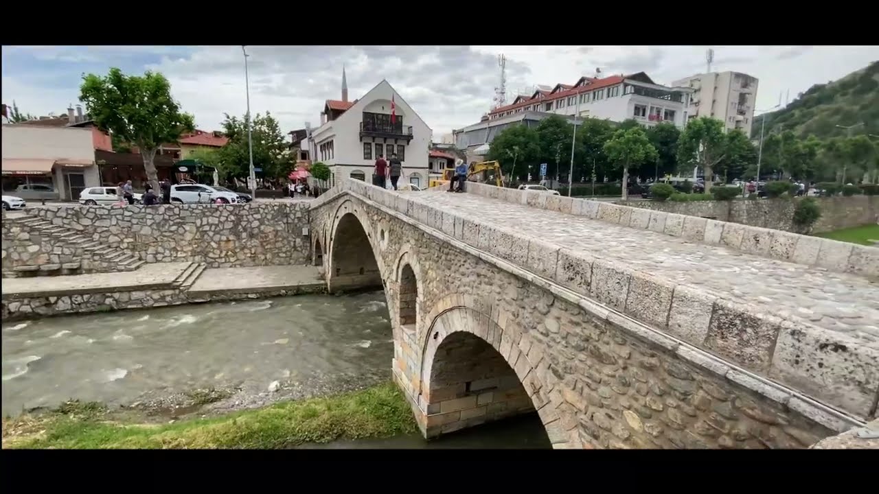 3 minuta - Shtepia e Kultures/Teatri i Prizrenit | Theatre of Prizren