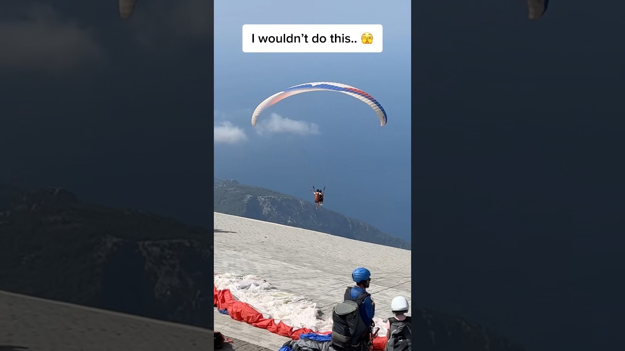 I wouldn’t do this… but I couldn’t stop watching #travelshorts #turkeytravel #paragliding