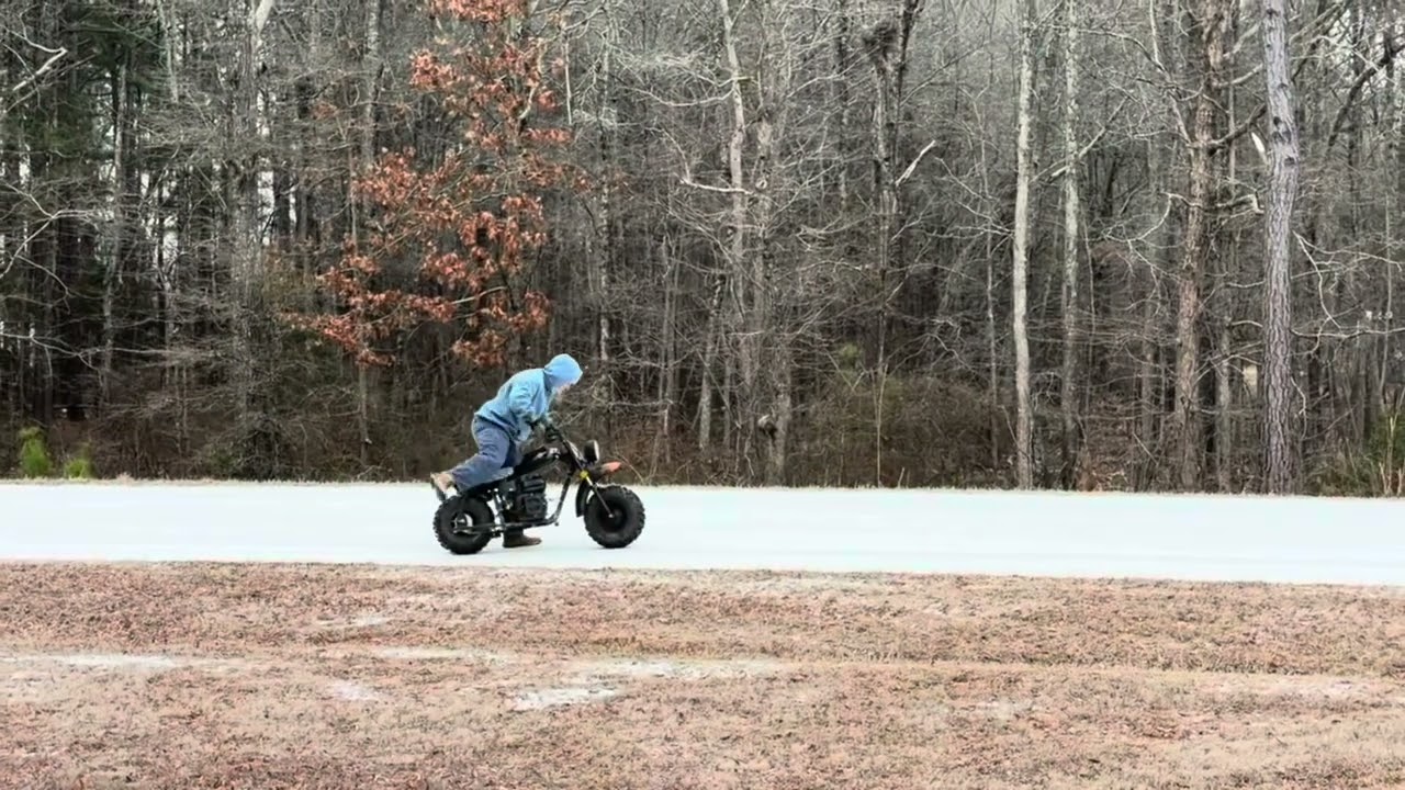 Snow in the Carolinas #snow #SC #southcarolina #skills #chevrolet #minibike 