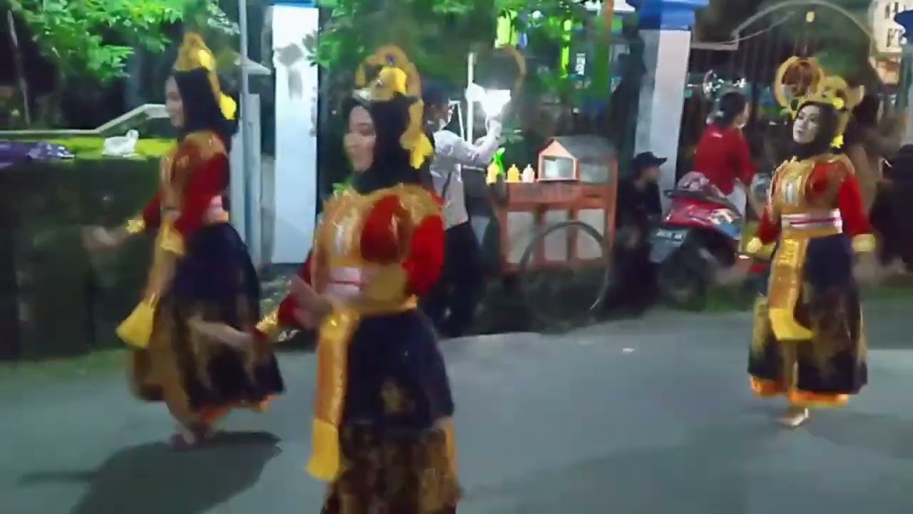 LOMBA TONGKLEK 