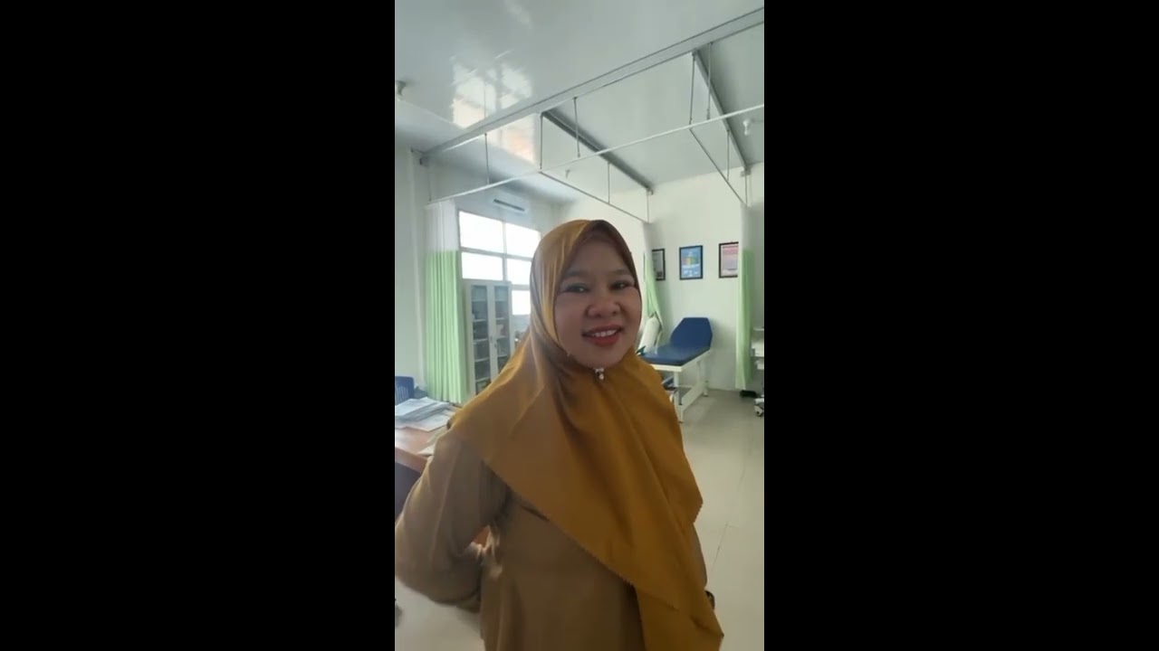 MENYANYIKAN LAGU INDONESIA RAYA - PUSKESMAS SUKARAMI GUMAY TALANG LAHAT