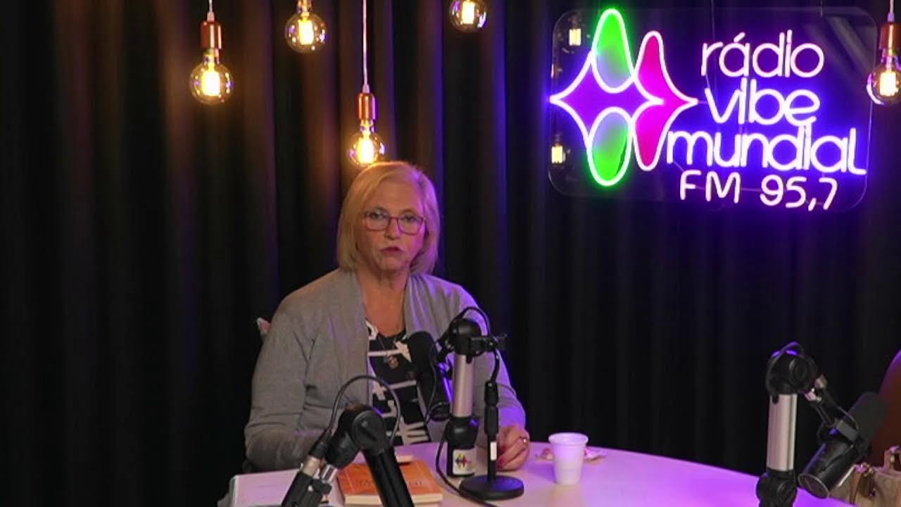 HOMEOPATIA CORPO MENTE E ESPÍRITO - Ana Clélia