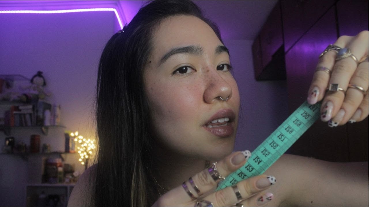 ASMR | Tirando suas MEDIDAS e testando sua VISÃO (com objetos cada vez mais aleatórios)