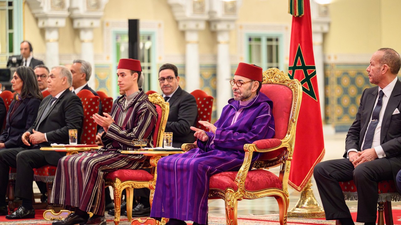 جلالة الملك يترأس حفل تقديم وإطلاق مشروع إنجاز مصنع بالنواصر لإنتاج أنظمة هبوط الطائرات