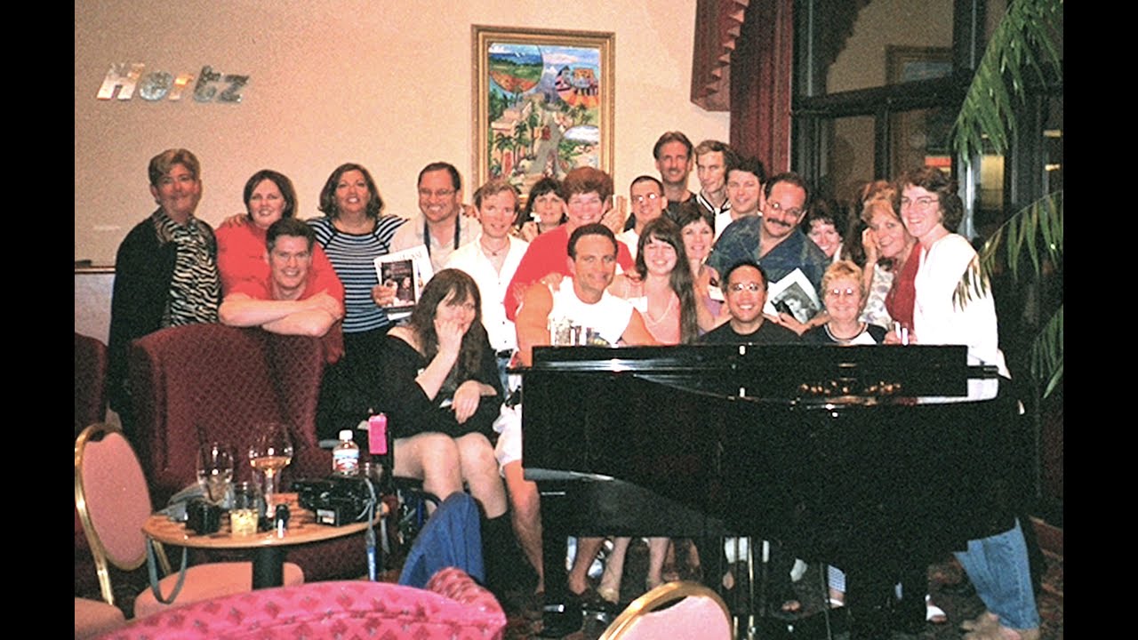 Ben Alba pop-up piano bar at the 2002 Dark Shadows Festival (Anaheim)