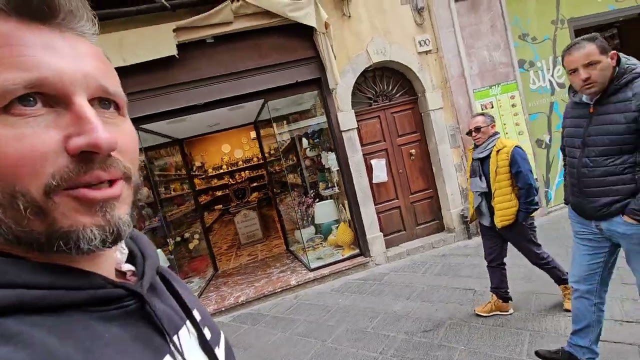 Obowiązkowy punkt - Corso Umberto Taormina Sycylia