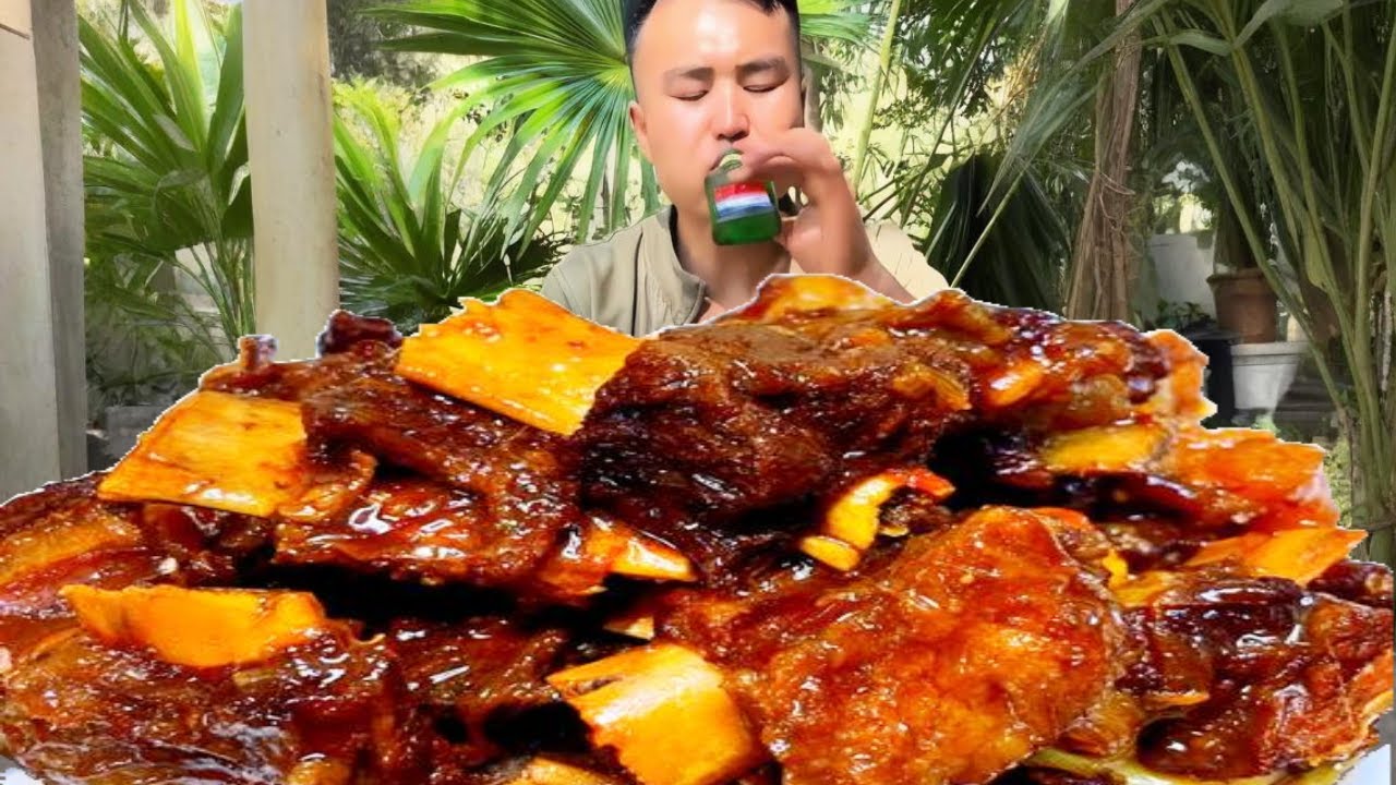 红烧牛排这样做香到舔盘！酱汁浓稠裹满每块肉，一口下去肉香直冲天灵盖