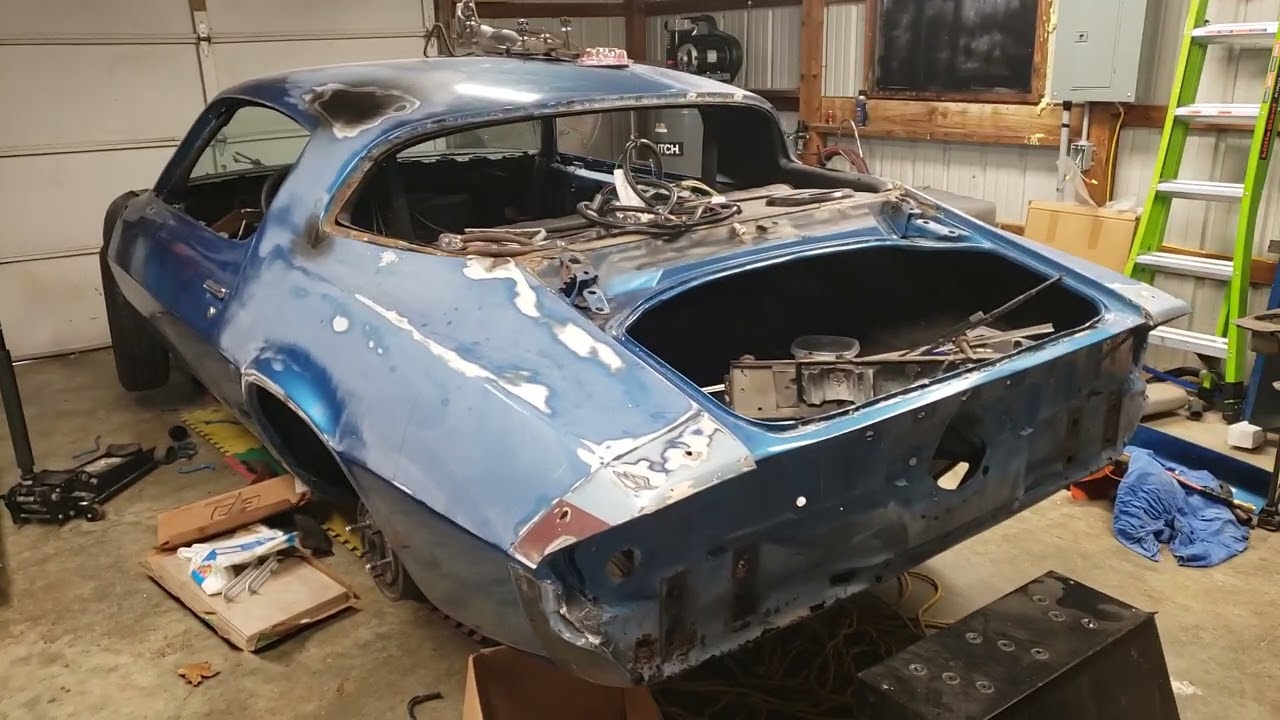 1980 camaro resto...