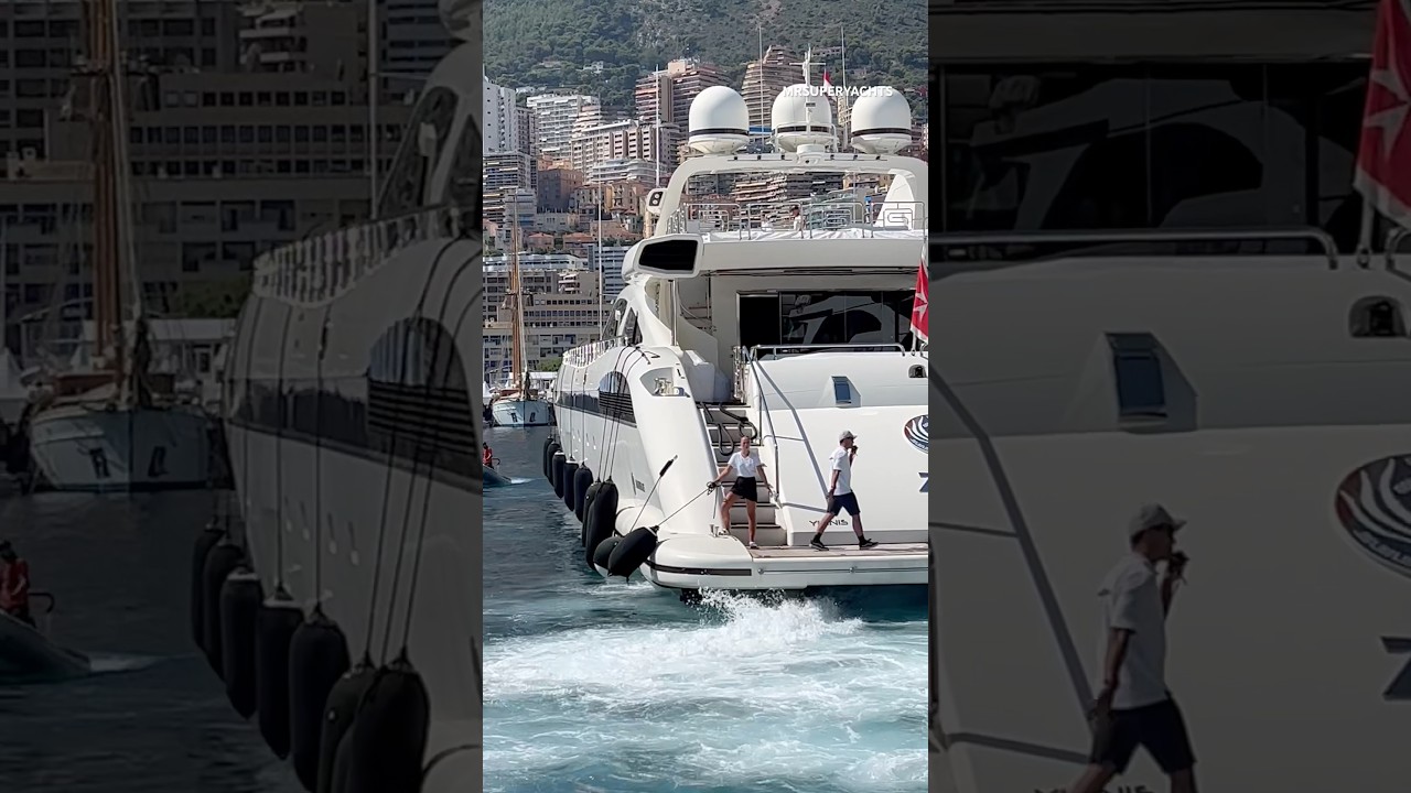 Coming in for the weekend: Zeus 1 yacht 🔥